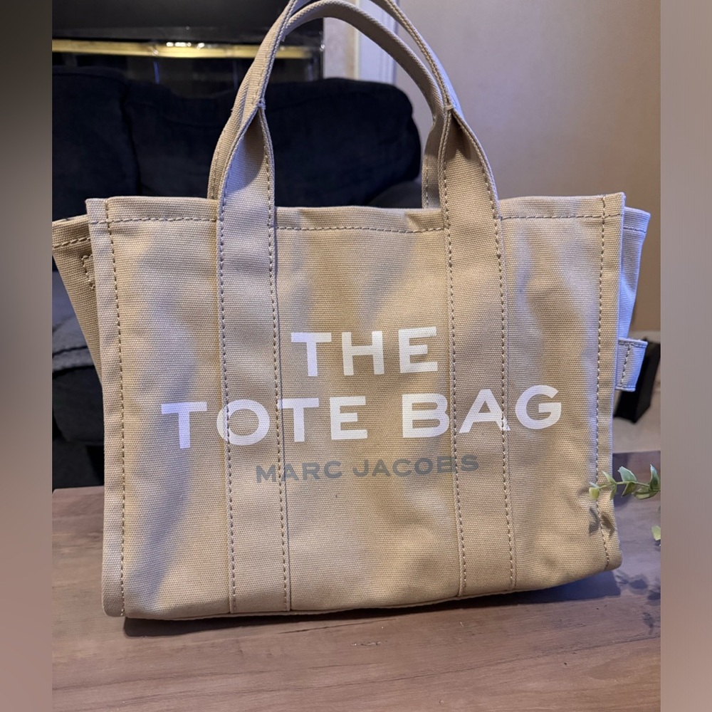 Marc jacobs medium canvas tote